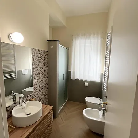 Casacoco Con Posto Auto E 2 Bagni *